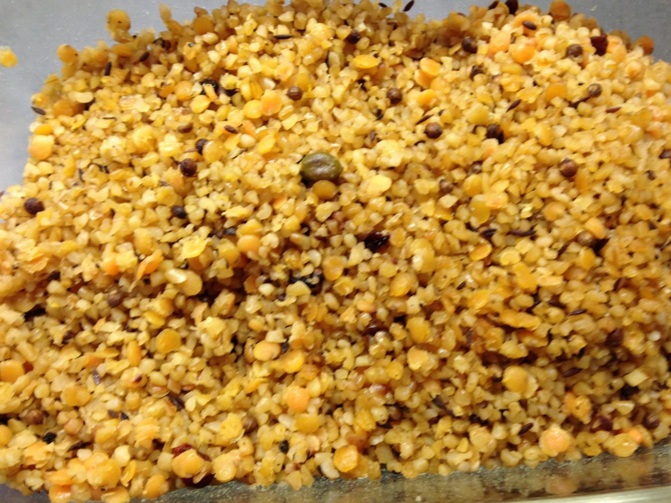 Orientalischer Linsen Bulgur mit Cranberries und Pistazien