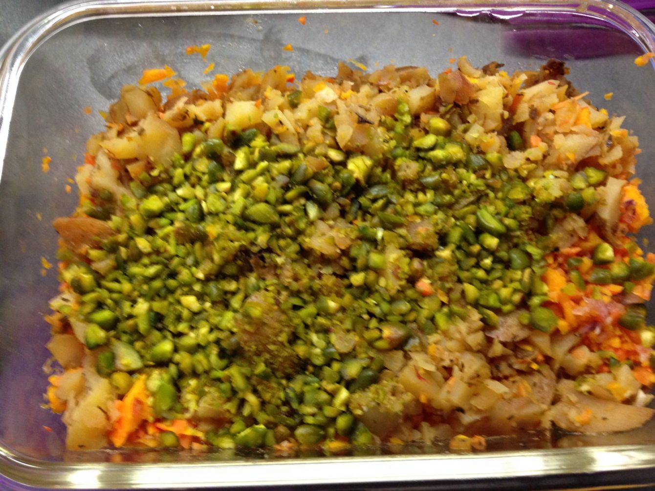 Kürbis Karotten Kartoffel Bratlinge mit Pistazien