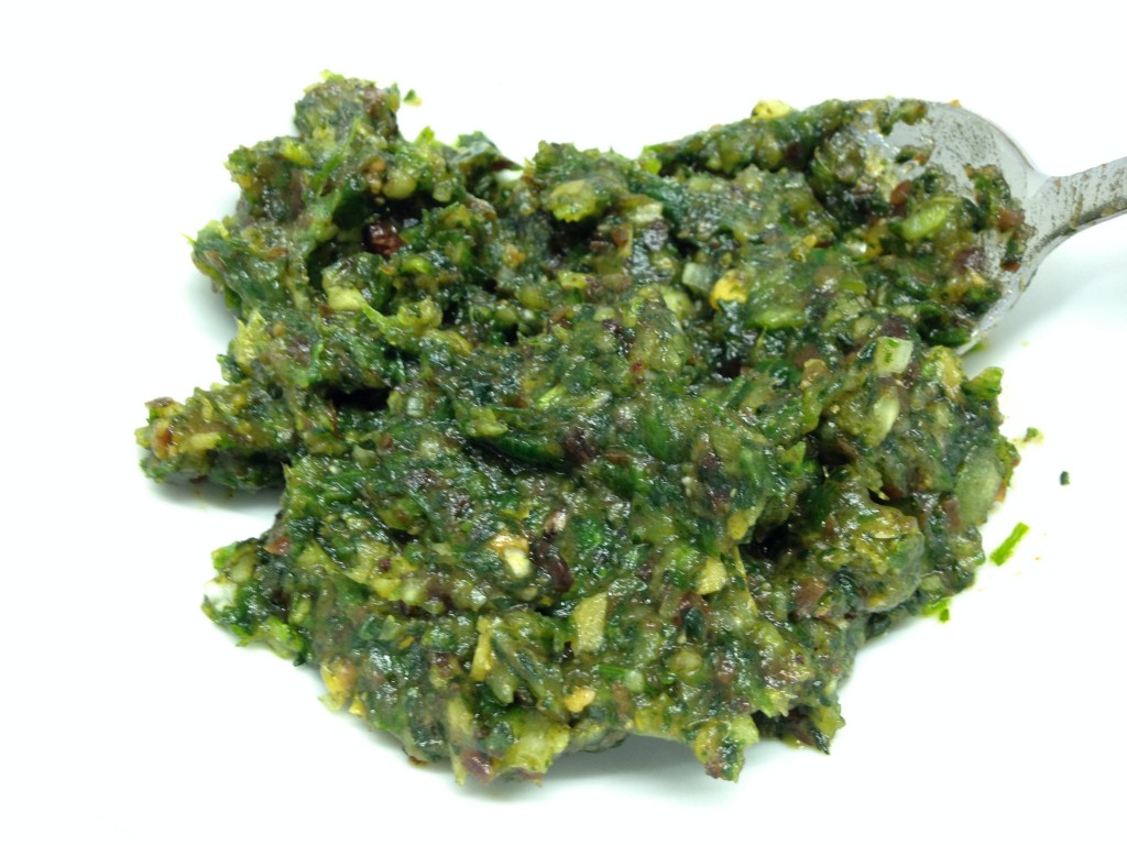 Dattel Koriander Pesto