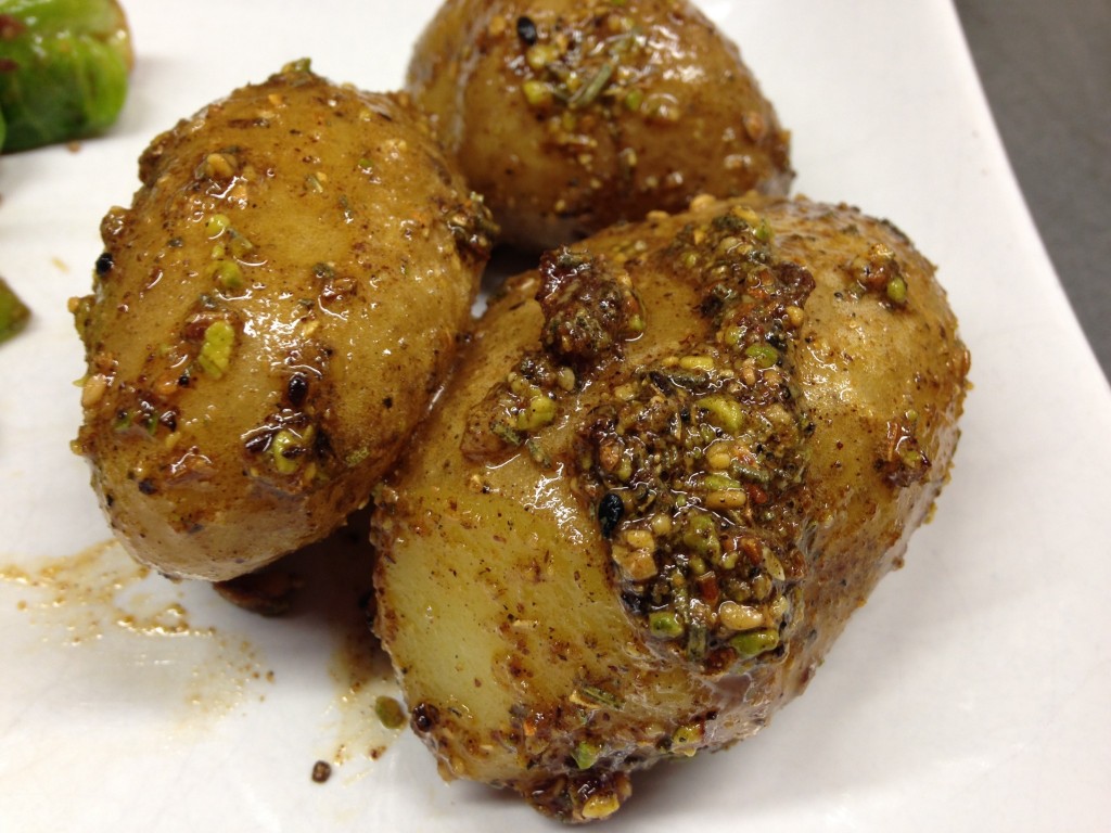 Kartoffeln mit Dukkah Öl