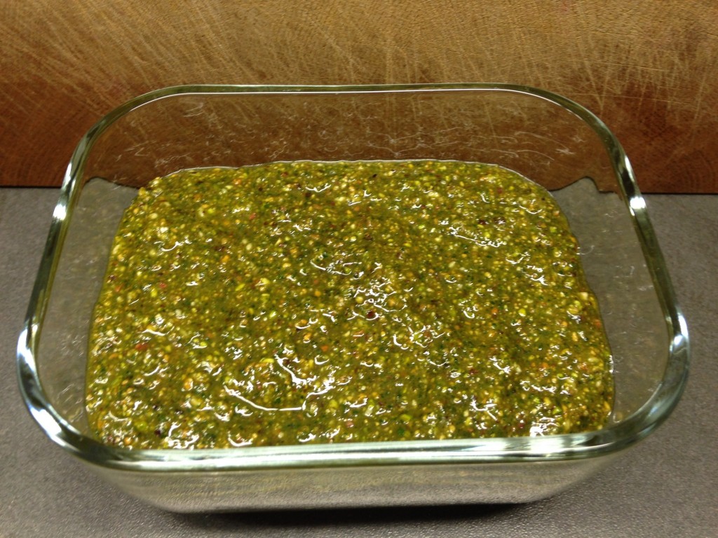 Pistazien Minze Pesto mit Cashew Parmesan
