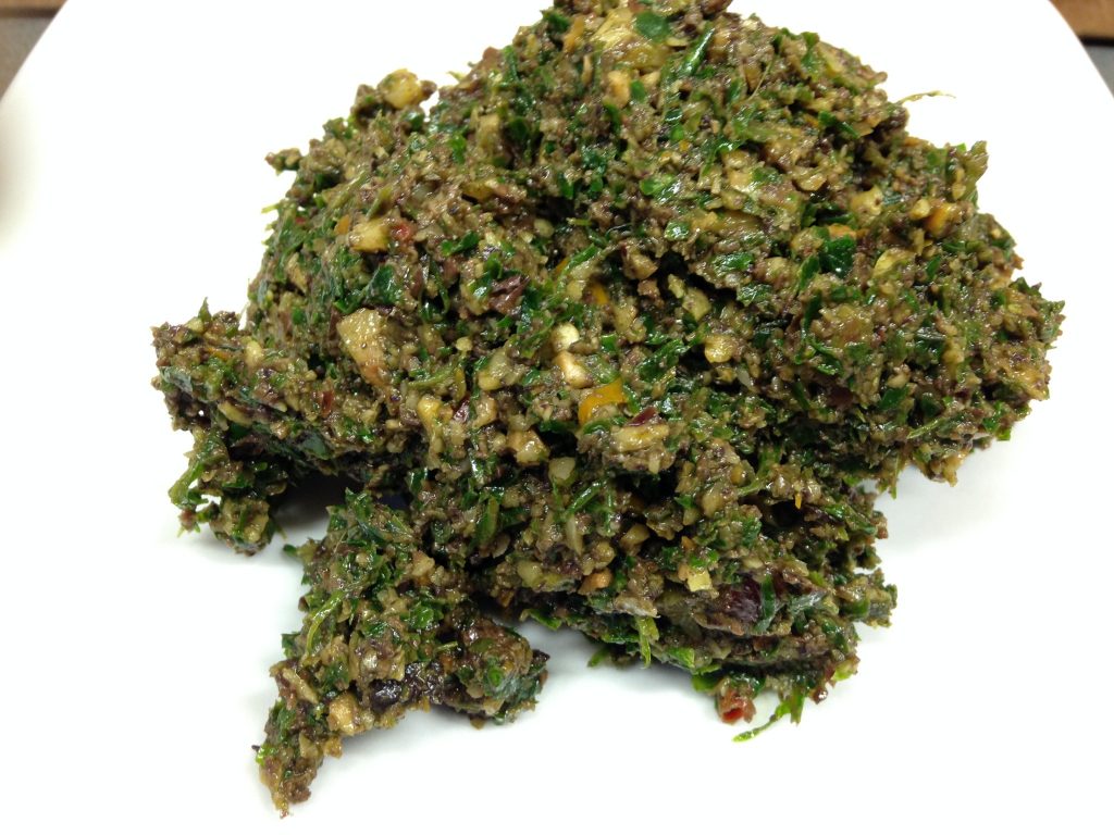 Haselnuss Oliven Gremolata