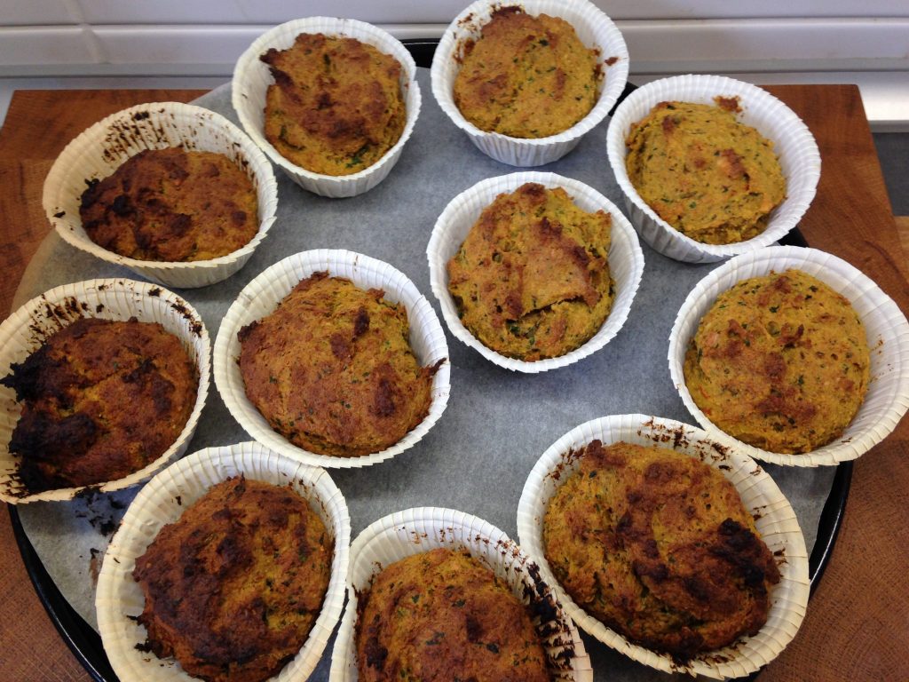 Süßkartoffel Muffins mit Chili und Kräutern