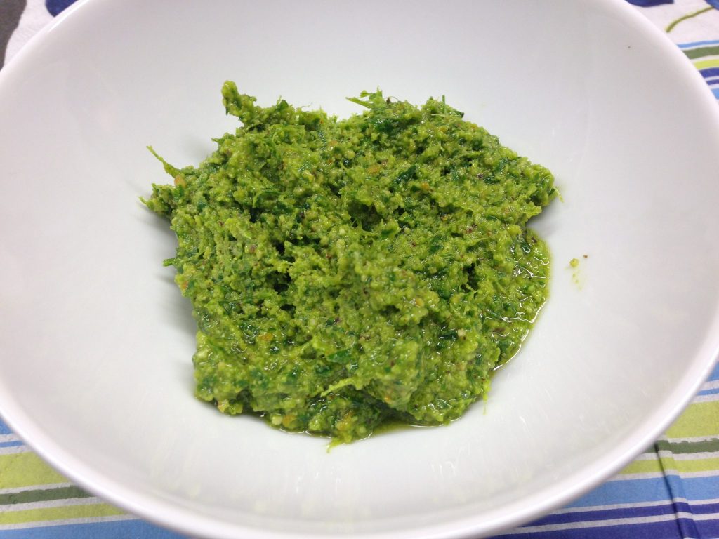 Haselnuss Pesto