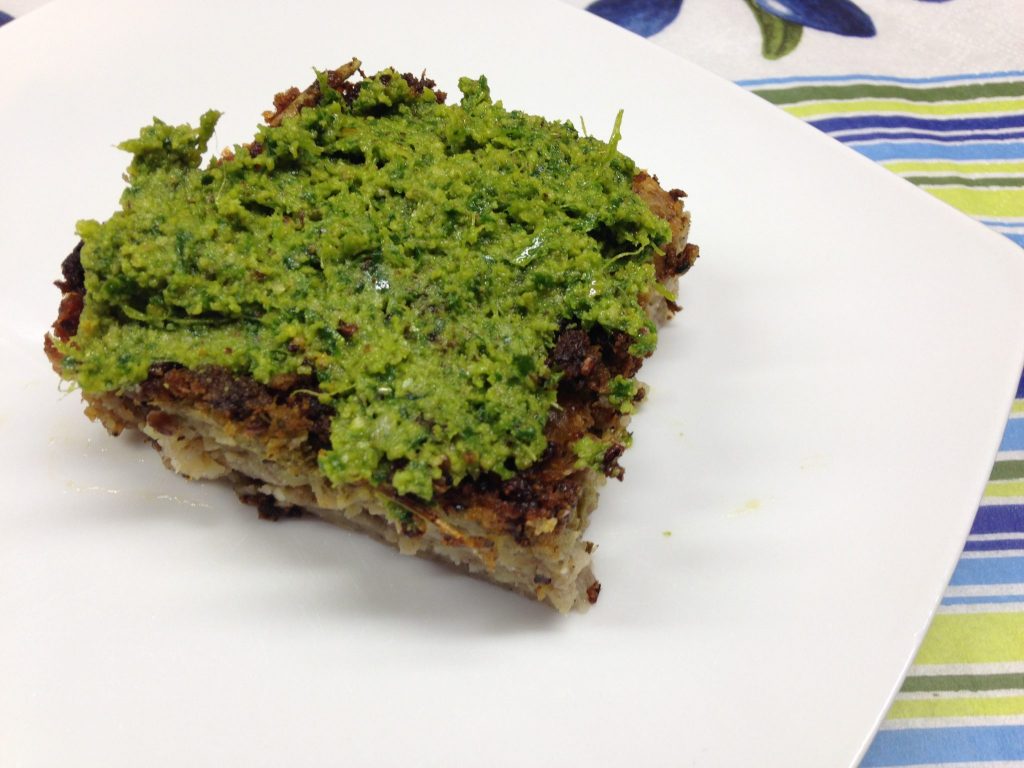 Libanesischer Kartoffel Bulgur Auflauf mit Haselnuss Pesto