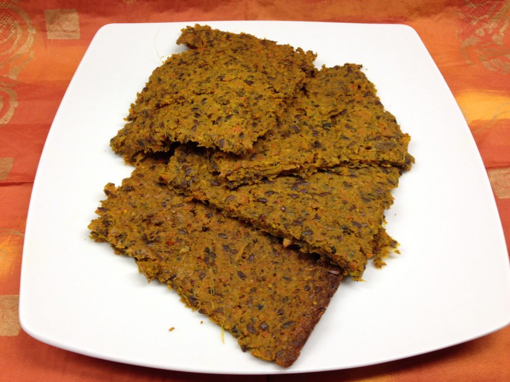 Rohkost Brot aus Möhren und Leinsamen