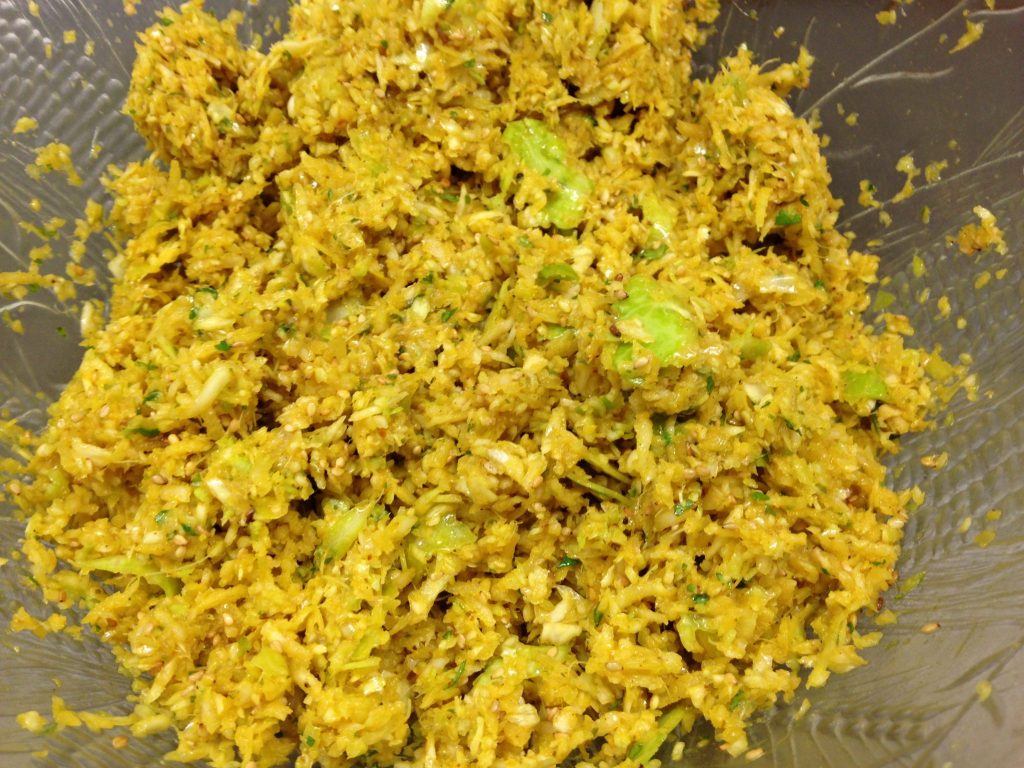 Weißkraut Salat mit Kokos Curry Dressing