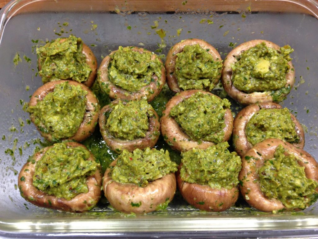 Champignons mit Pesto