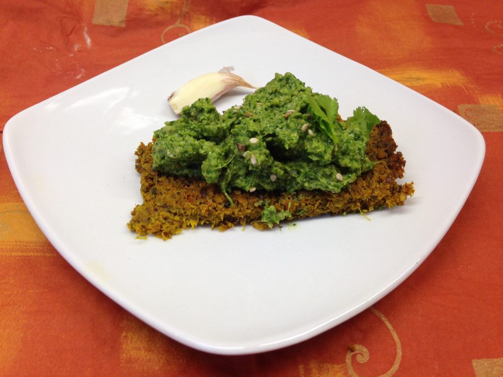 Koriander Pesto mit Sesam 