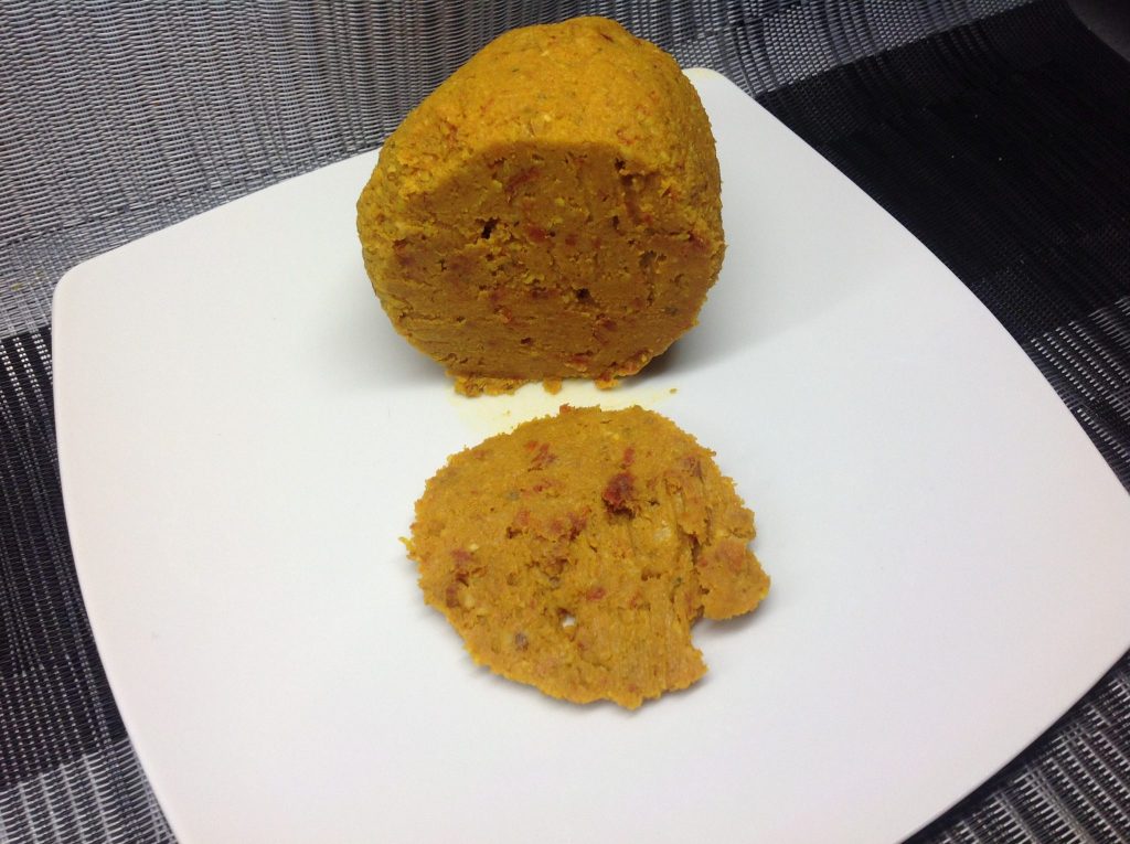 Veganer Käse: Cheddar Cheese Ball