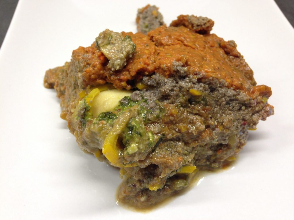 Vegane Zucchini Lasagne mit Champignon-Nuss Hack und Tomaten Dattel Creme