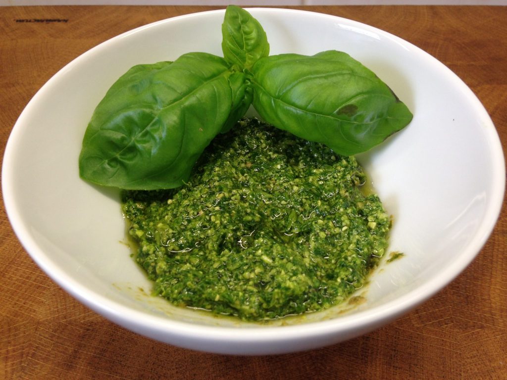 Rucola Basilikum Pesto