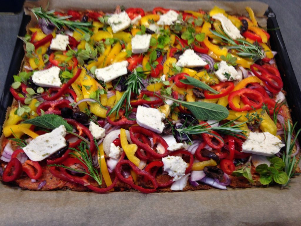 Low Carb Blumenkohl Pizza - Pizza Teig aus Blumenkohl