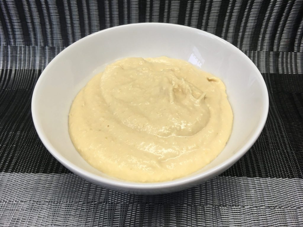 Klassischer Hummus aus Kichererbsen