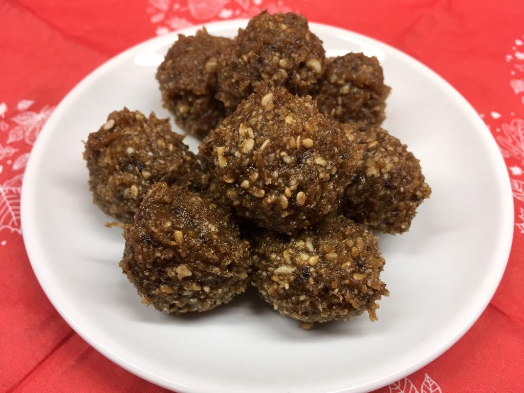 Sesam Dattel Tahini Energiebällchen