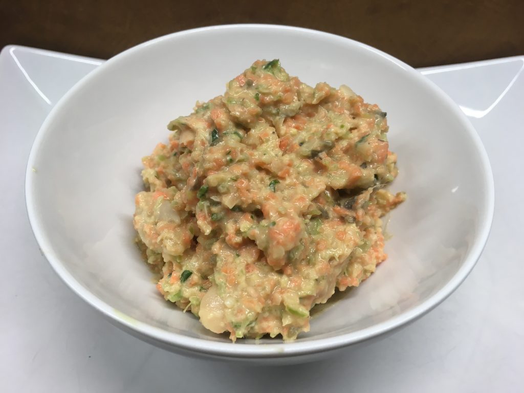 Karotten Sellerie Dip mit Kapern und veganer Mayonnaise