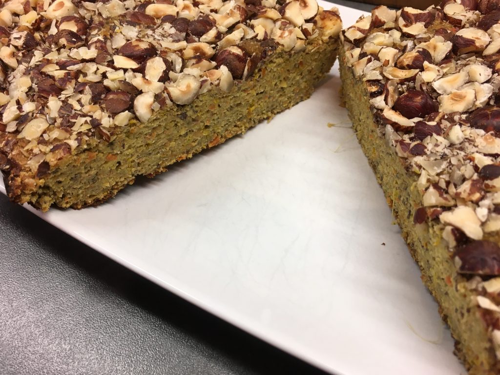 Bananen Karotten Brot mit Tahini