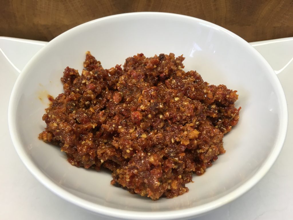 Tomatenpesto mit Cashew und Chili 