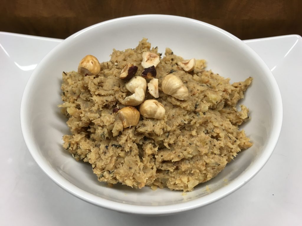 Pastinaken Haselnuss Dip mit Thymian