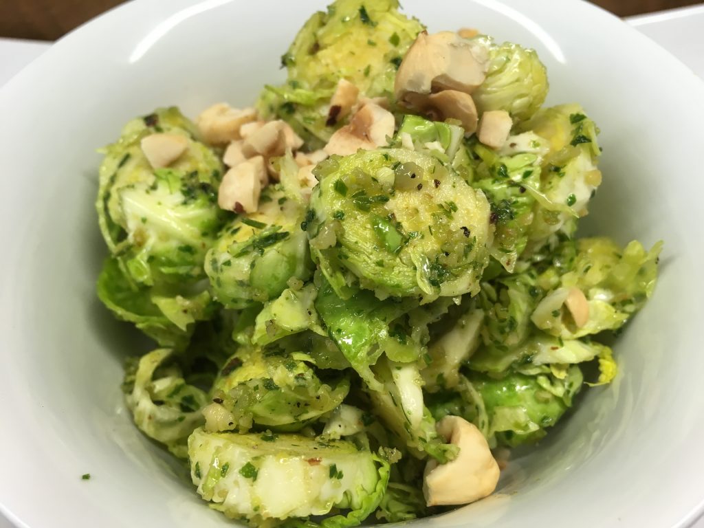 Rosenkohl mit Haselnuss Pesto