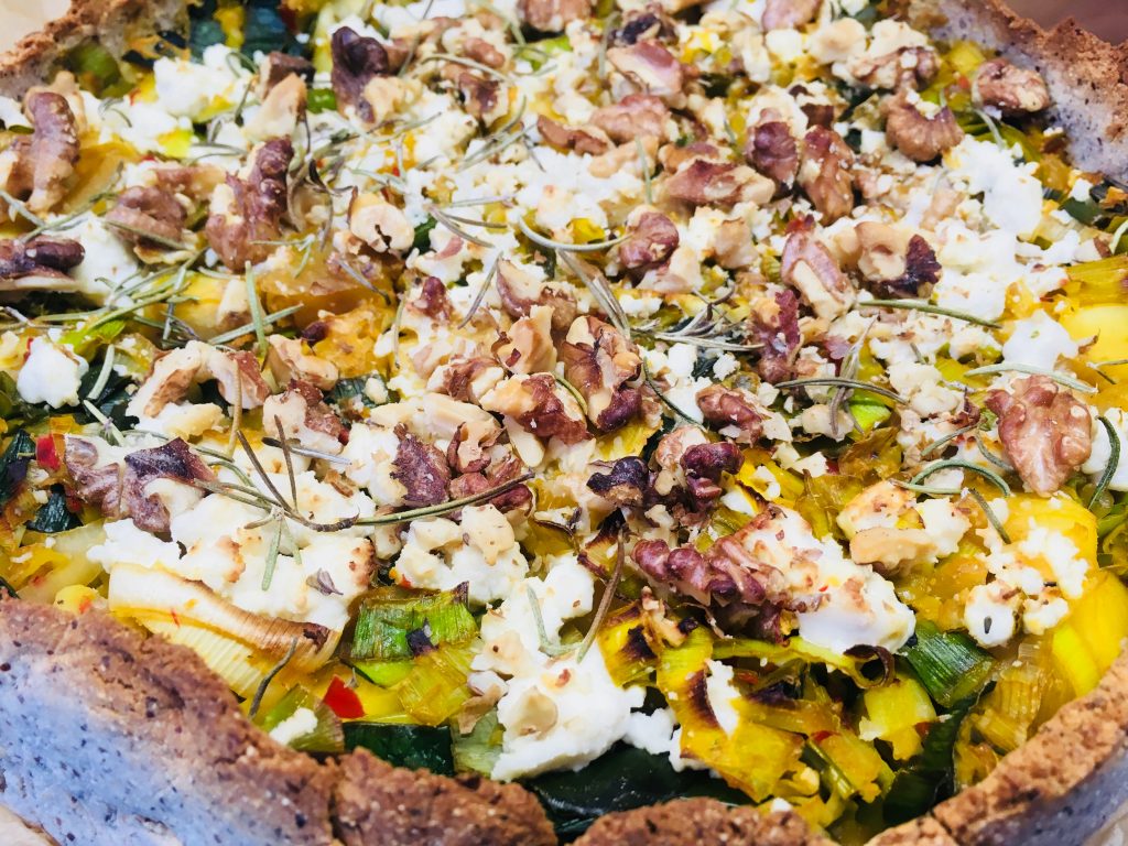 Mango Lauch Tarte mit Walnüssen und Ziegenkäse