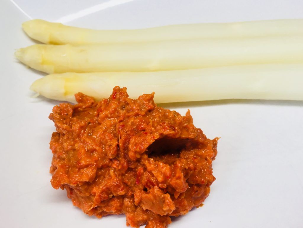 Spargel mit Romanesco Sauce 