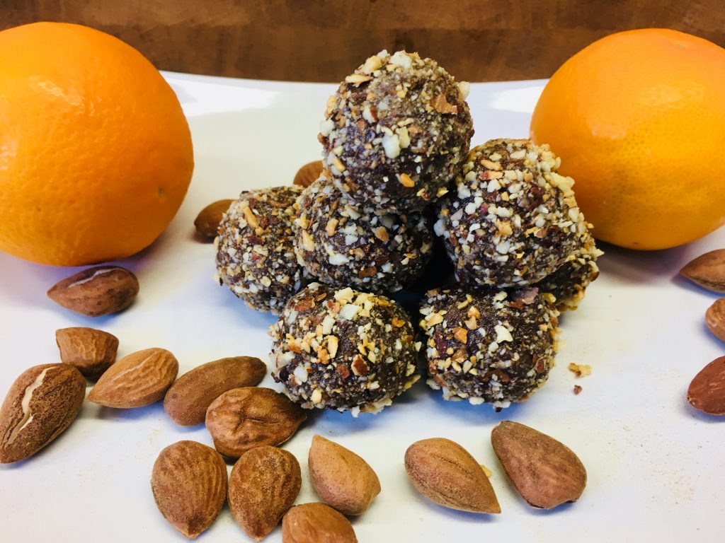 Mandel Mohn Energiebällchen mit Ingwer und Orange