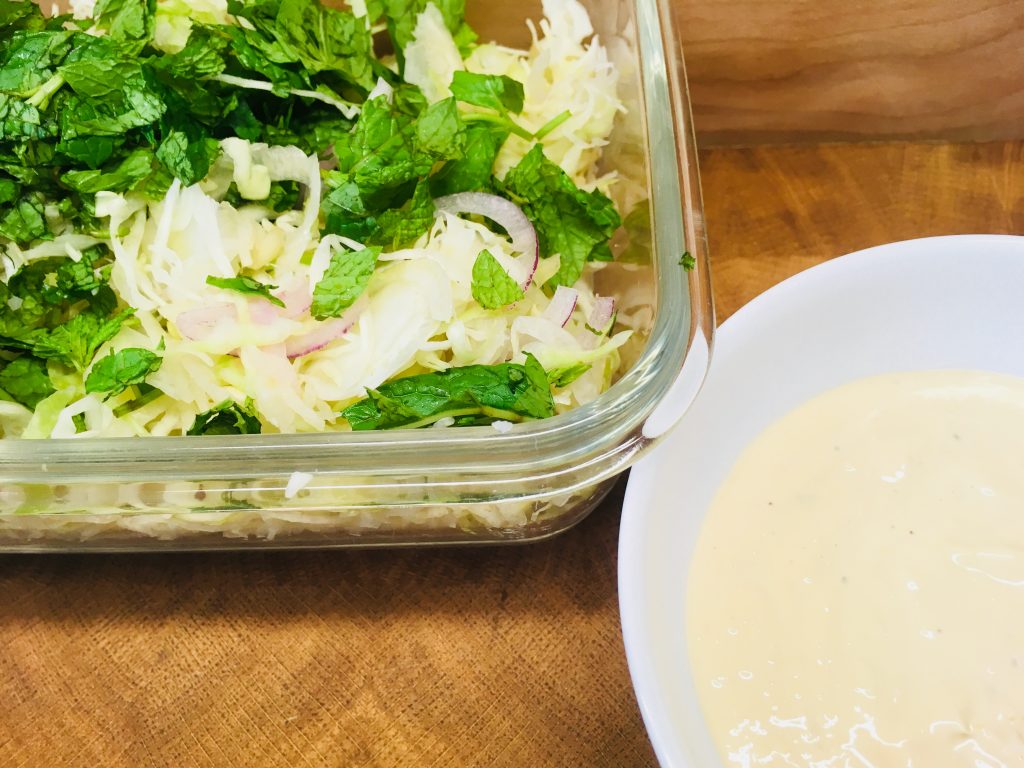 Krautsalat mit Miso Ingwer Dressing