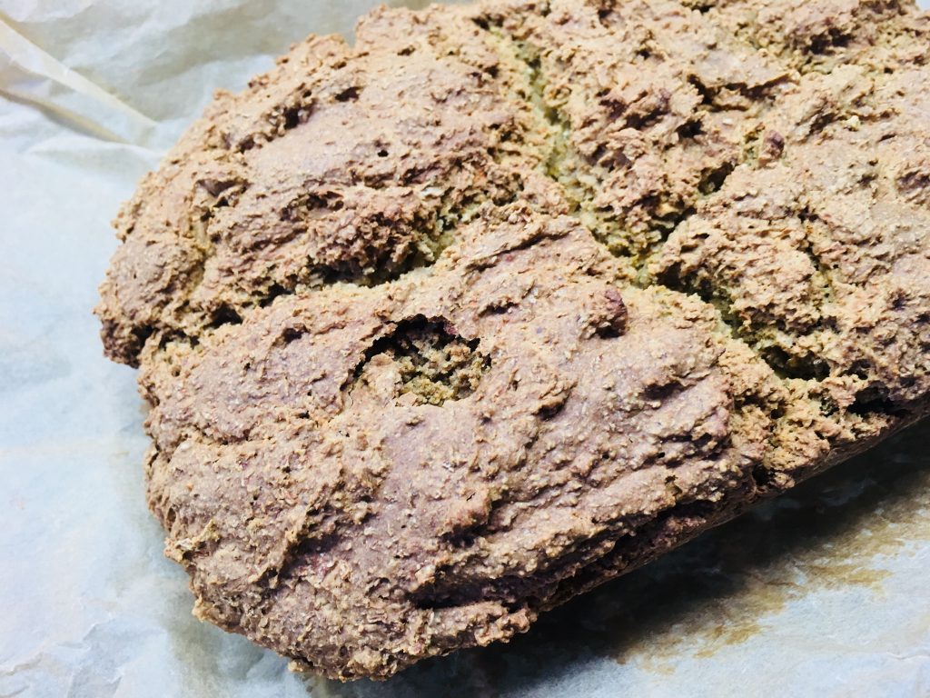 Soda Brot mit Sellerie und Roquefort