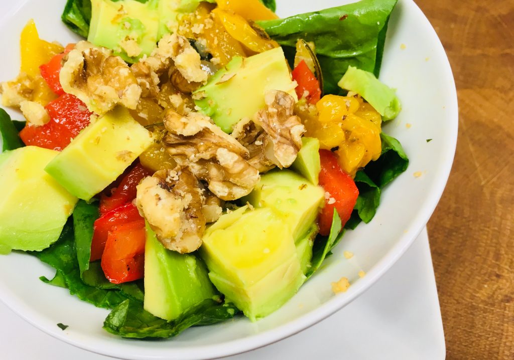 Paprika Avocado Salat 