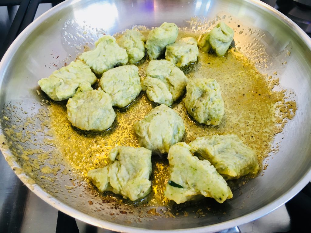 Gebratene Bärlauch Gnocchi in Thymian Zitronen Öl