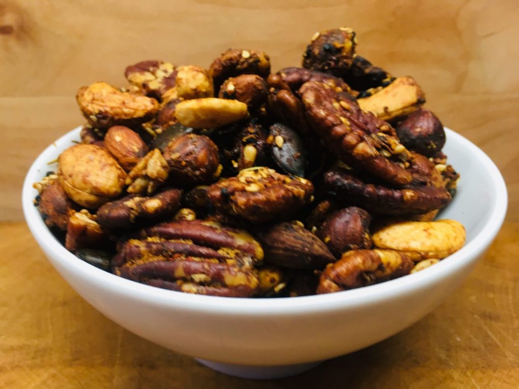 Spicy Nuts - Geröstete Nüsse mit Dukkah, Honig und Rosmarin