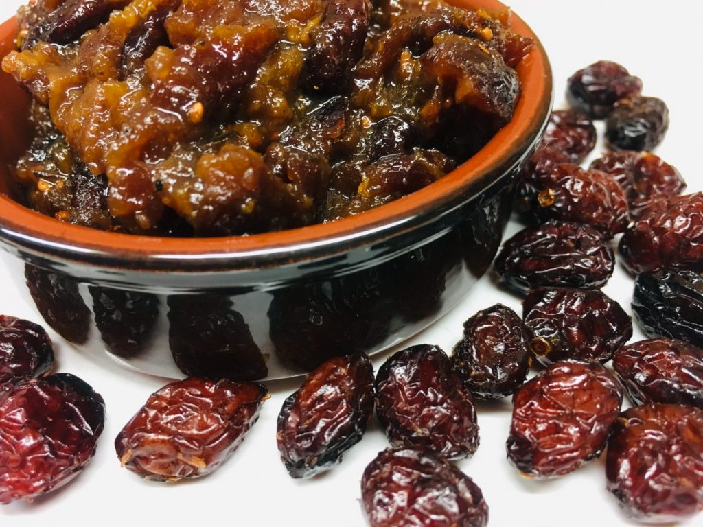 Cranberry Aprikosen Sauce mit Orange, Ingwer und Zimt