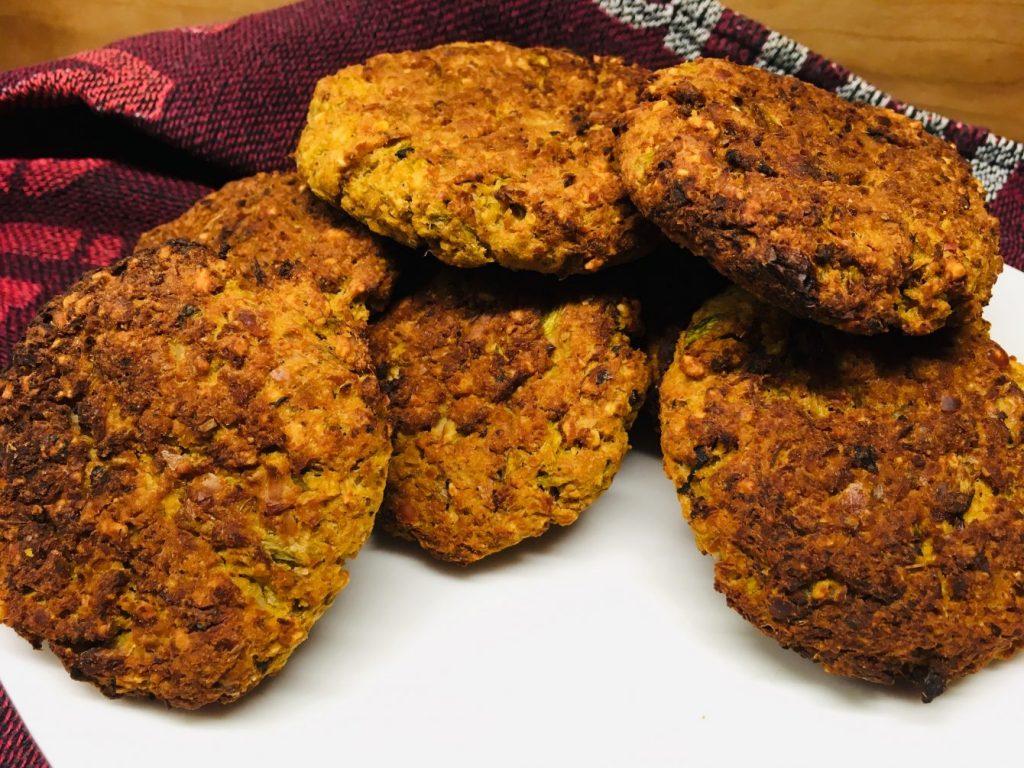 High Fiber Gemüse Linsen Burger mit Blumenkohl
