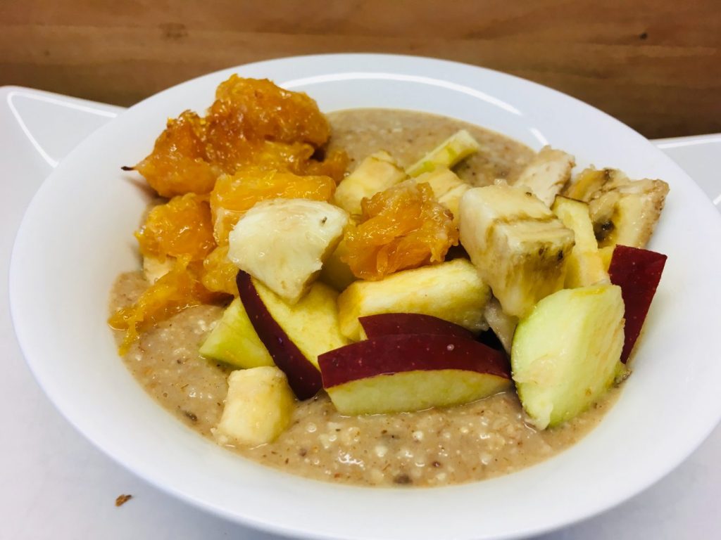 Spekulatius Porridge mit Chili-Orangen, Apfel und Rosinen